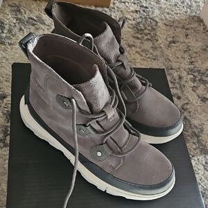 Sorel Gray Suede High-Top Boots